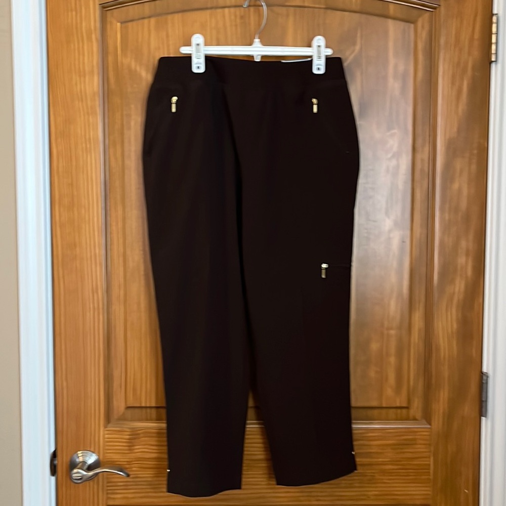 Ladies Brown crop pants